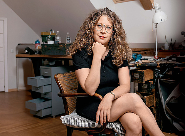 Nevypadat jako květináč. Při volbě šperků zohledněte svou fyziologii, radí šperkařka