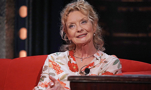 Vilmu Cibulkovou odvezla z domova záchranka, herečka končí v seriálu Polabí