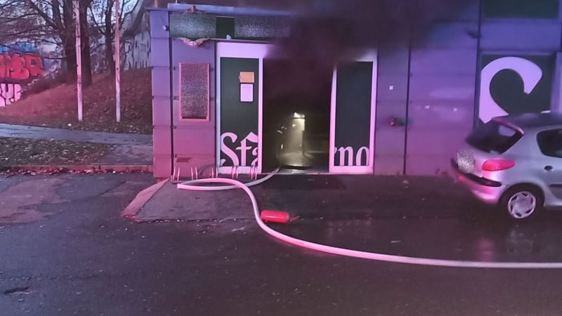 Posun v případu žhářského útoku na bar ve Zlíně: Kriminalisté navrhli obžalovat podezřelého