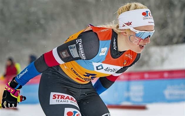 Detaily? Zásadní, ví Janatová. Dál běží k vrcholu na norské vlně