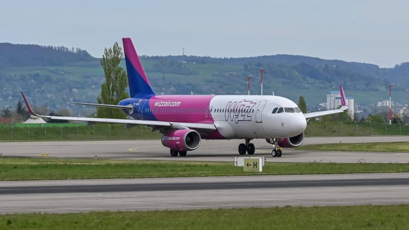 Letadla Airbusu hlásí nečekaný problém. Je nutný zásah techniků. Jak se to dotkne spojů?