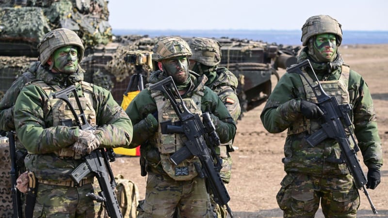 Trumpovo ultimátum Evropě: Převezměte odpovědnost za obranu. Spojenci mají termín za nereálný