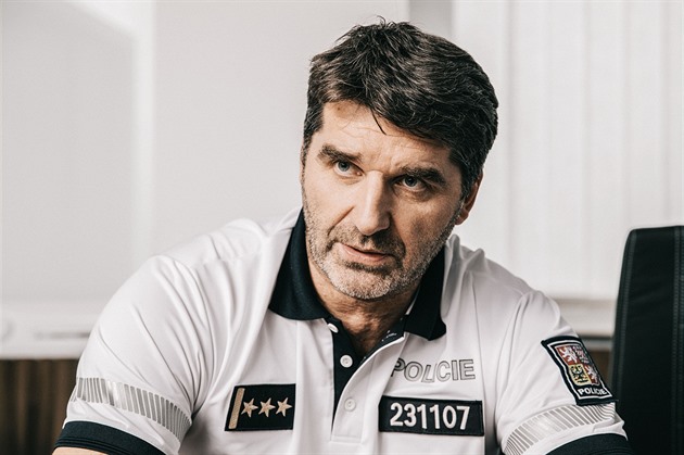 Bývalý policejní prezident Švejdar bude řídit bezpečnost pražského letiště