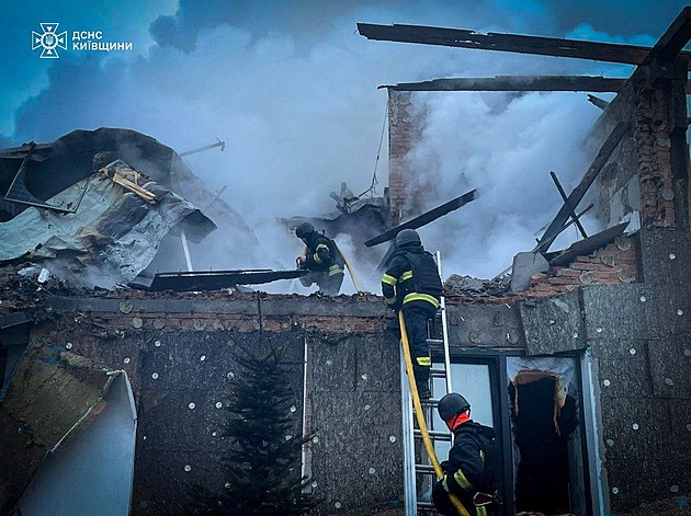 Do krytů. Rusové opět udeřili raketami a drony. Polsko aktivovalo stíhačky