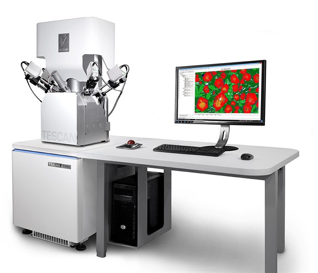 Špičkového brněnského výrobce elektronových mikroskopů Tescan kupují Japonci