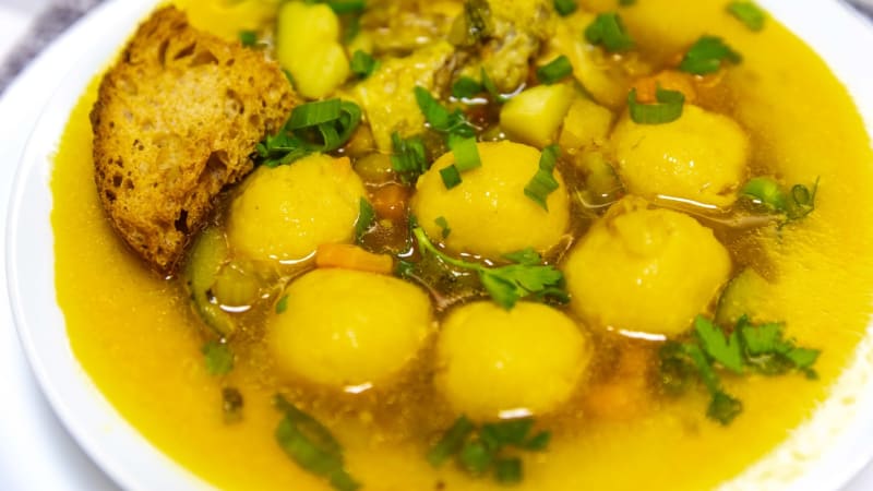 ANKETA: Nejlepším jídlem světa je exotická polévka. Žebříčku kraluje Itálie, Česko pohořelo