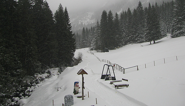 V Krkonoších platí první stupeň lavinového nebezpečí, čeká se další sníh