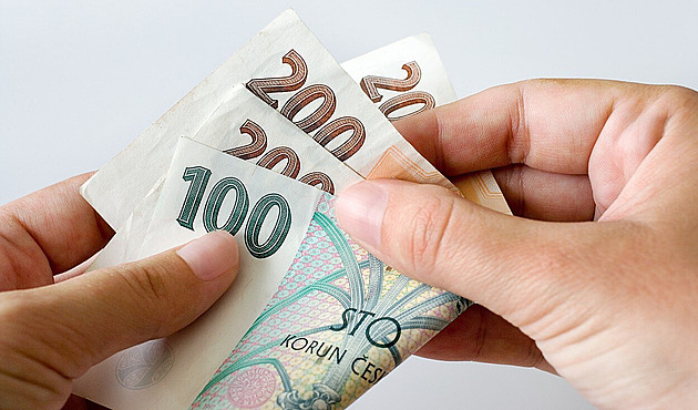 Mzdy v kraji porostou, nejvíc si polepší zaměstnanci v průmyslu a automotive