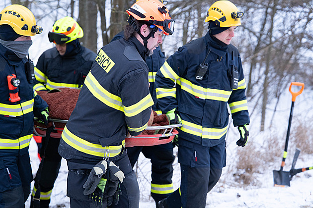 Zachráněný jeskyňář z Moravského krasu má za sebou operaci, v nemocnici zůstává