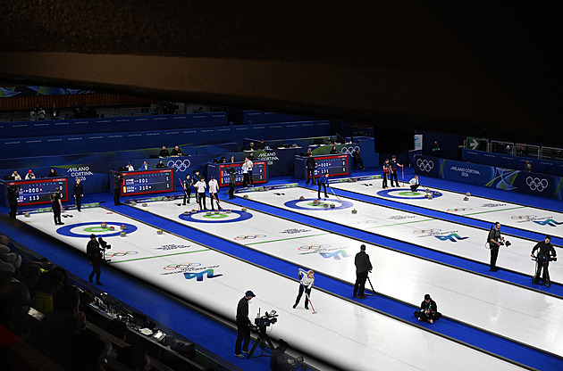 ZOH 2026 ONLINE: Další zápas curlerů, hokejistky bojují se Švýcarskem