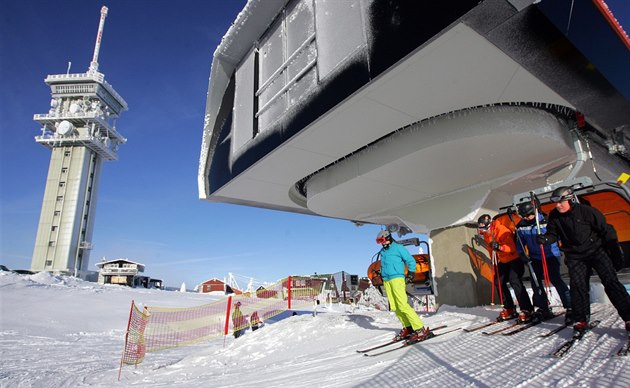 Lyžaři na horách už v sezoně stačili utratit 570 milionů korun, ukazují data