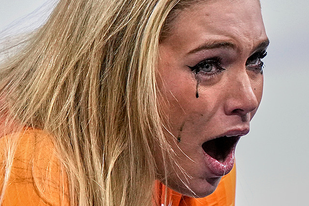 Náhoda, záměr? Triumf rychlobruslařky a její slzy využil řetězec k bleskové reklamě