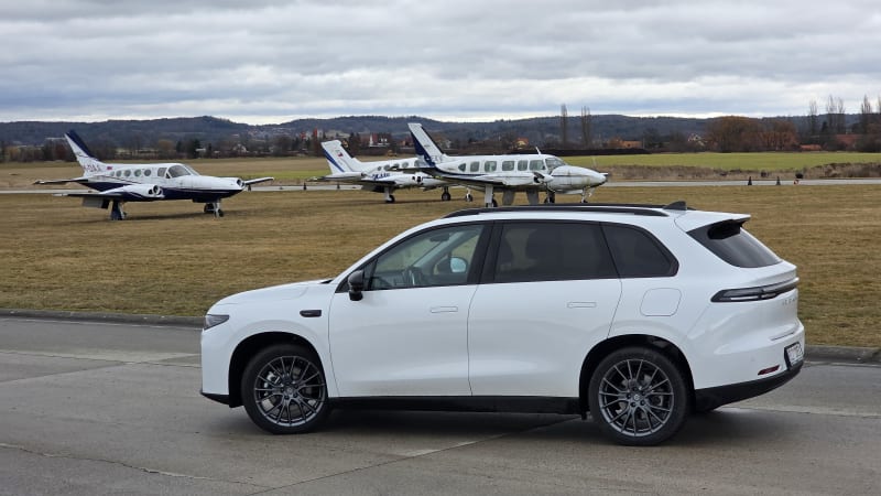 Výkon Lamborghini za cenu Kodiaqu a k tomu spousta místa. Takové SUV tu ještě nebylo