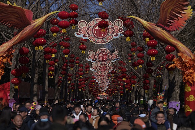 Zákaz uklízení i půlnoční knedlíčky. Oslavy čínského nového roku krok za krokem