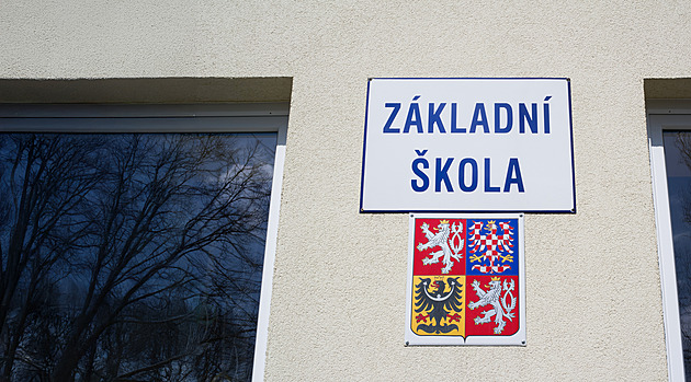 Kriminalisté odložili případ vyhrožování na základní škole, nešlo o trestný čin