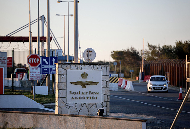 Britskou leteckou základnu na Kypru zasáhl dron
