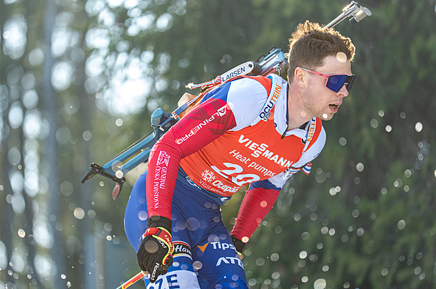 Biatlon ONLINE: Smíšená štafeta v Otepää. Jislová předává na osmém místě