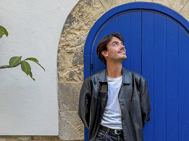 Koupě domu na Sicílii byla lekcí důvěry. Teď v něm Matěj vítá další Čechy