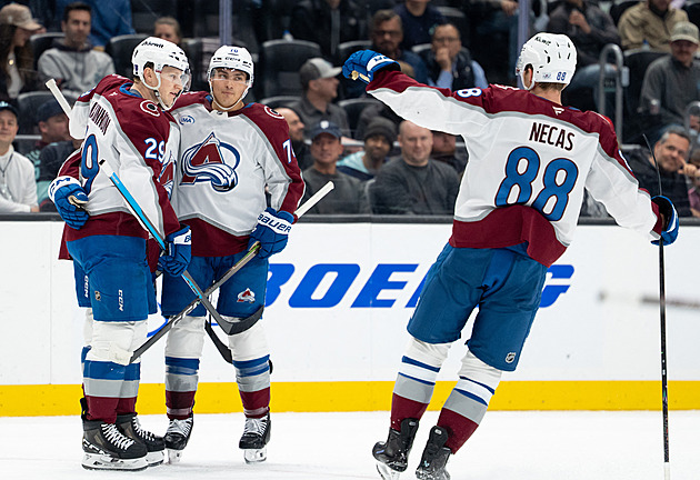 Nečas se blýskl dvěma góly, do zápasů naskočilo šest českých gólmanů