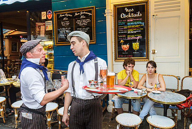 Umění spropitného. Ne všude jsou za něj rádi, poradíme, kde a kolik zaplatit