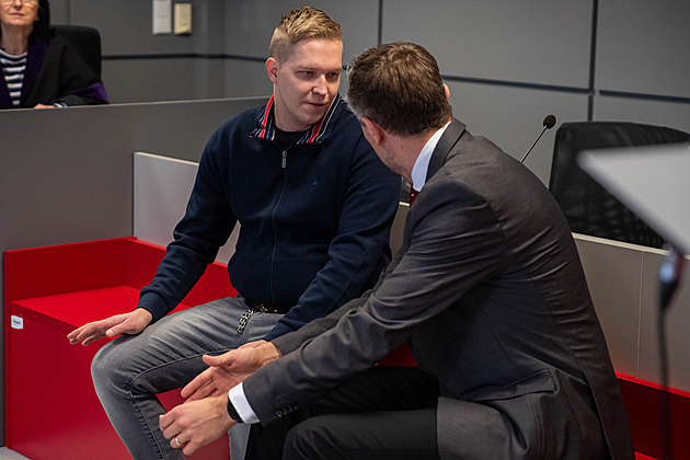 Dal kamarádce fentanyl, zkolabovala a zemřela. U soudu dostal 11 let a musí platit