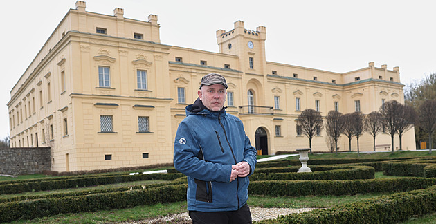 Amulety plodnosti i zub dinosaura. Zámek ve Slezských Rudolticích otevře poslední sály