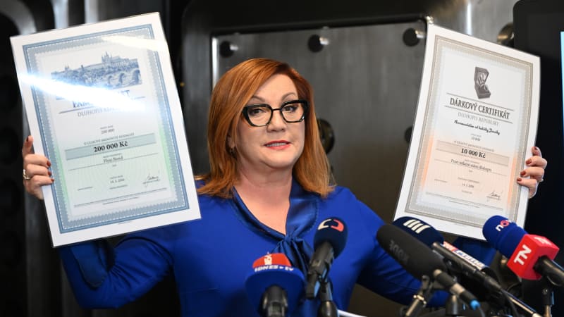 Jsou Dluhopisy Republiky výhodné? Ekonomové upozorňují na slabá místa státního produktu