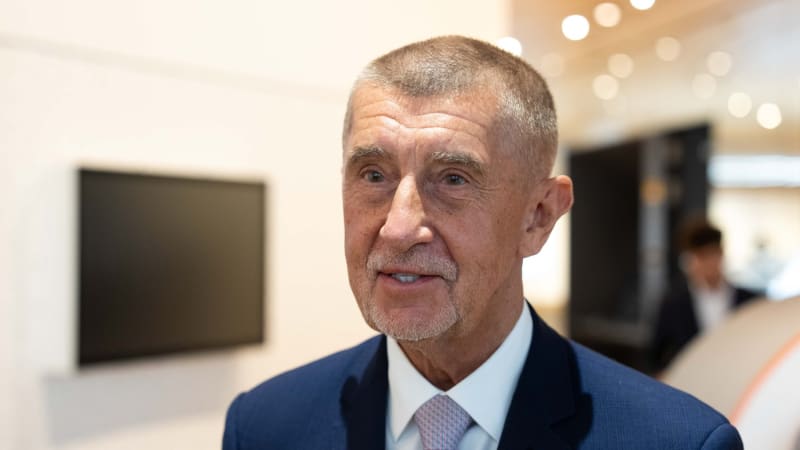 Stávka na úřadu vlády: Odborářům vadí ohlášené přesuny a změny, na pátek ohlásili protest