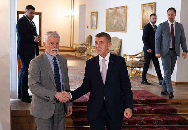 Pavel přijde na vládu, která o účasti na summitu NATO rozhodne za dva týdny