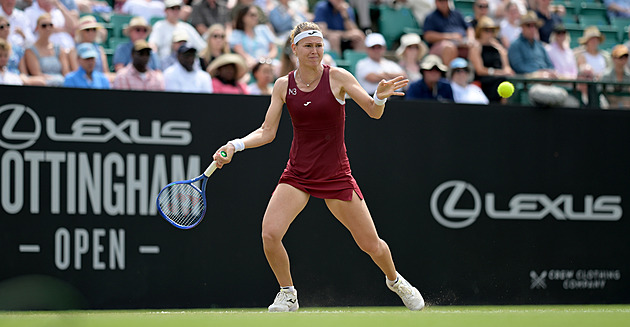 Tenis ONLINE: Bouzková ve třetím setu finále vede, o titul zabojuje i Nosková