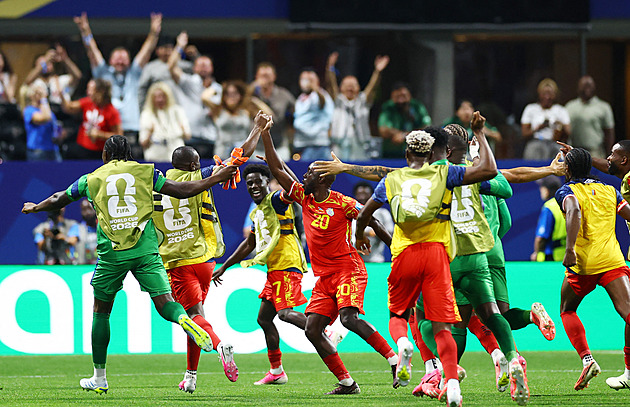 DR Kongo - Uzbekistán 3:1, Afričané otočili zápas, výhra je posunula do play off